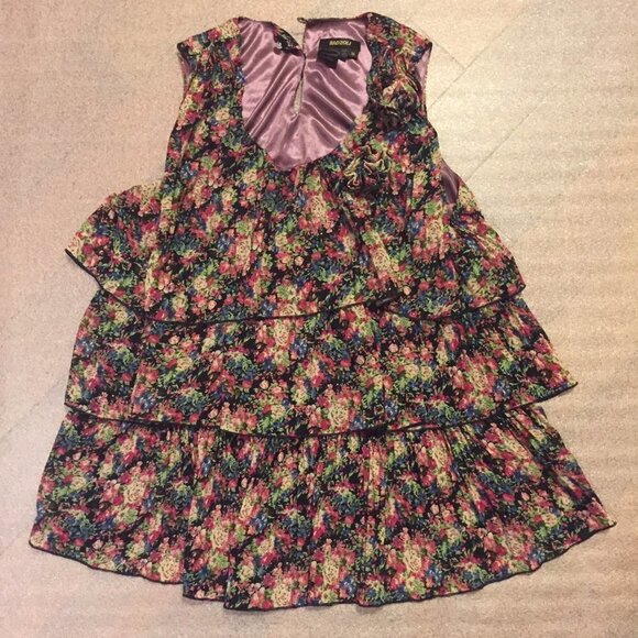 Three work Tops in size Medium ( 2 are brand INC and one is radzoli) - Picture 2 of 6